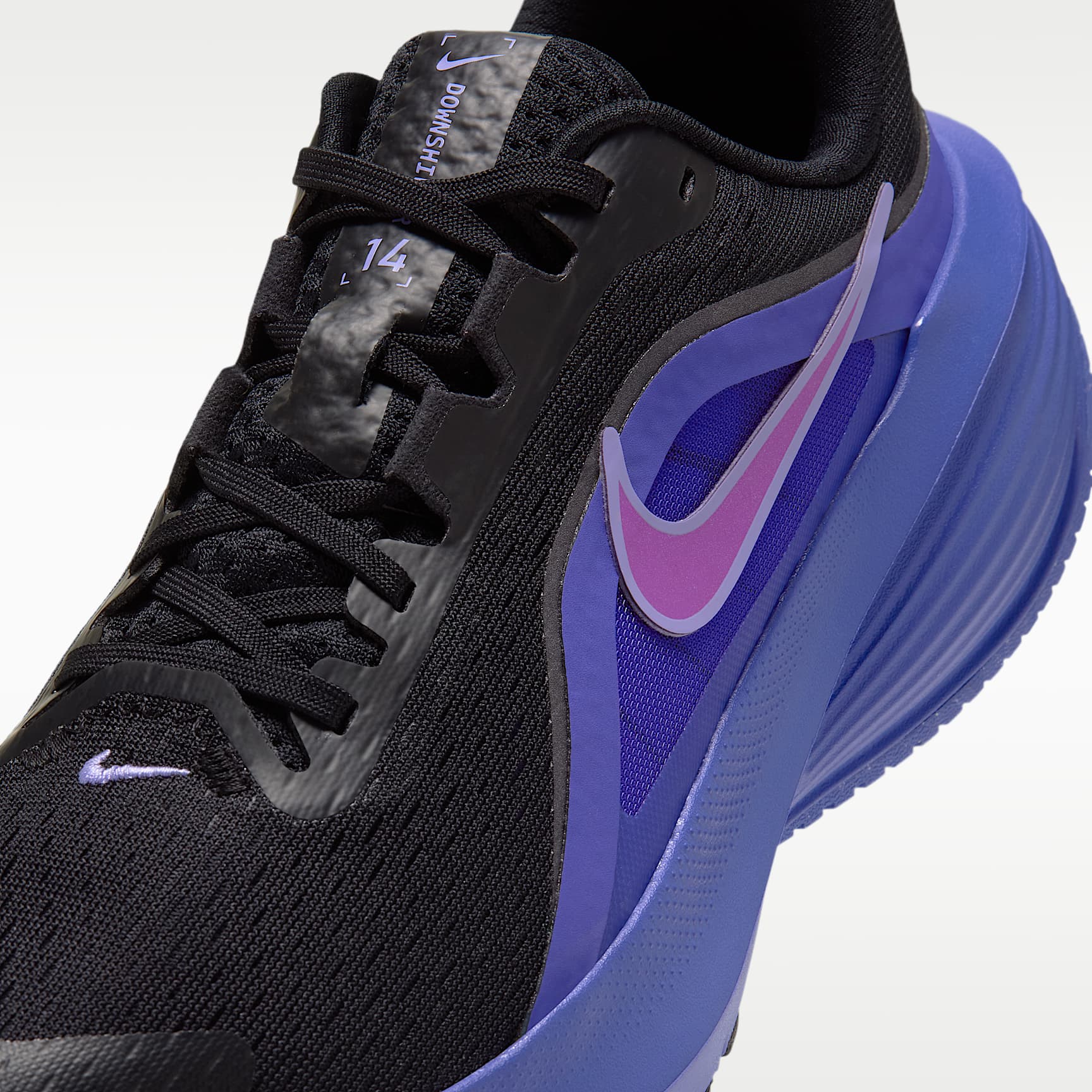 Nike Downshifter 14 Straßenlaufschuh (Damen) – Schwarz/Persian Violet/Gridiron/Vivid Purple