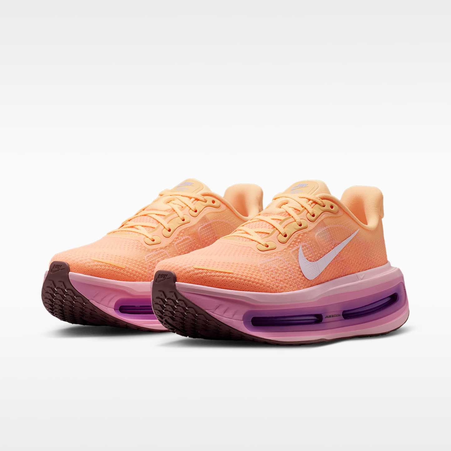 Nike Vomero Premium Straßenlaufschuh (Damen) – Tangerine Tint/Bright Crimson/Pink Foam/Tattoo