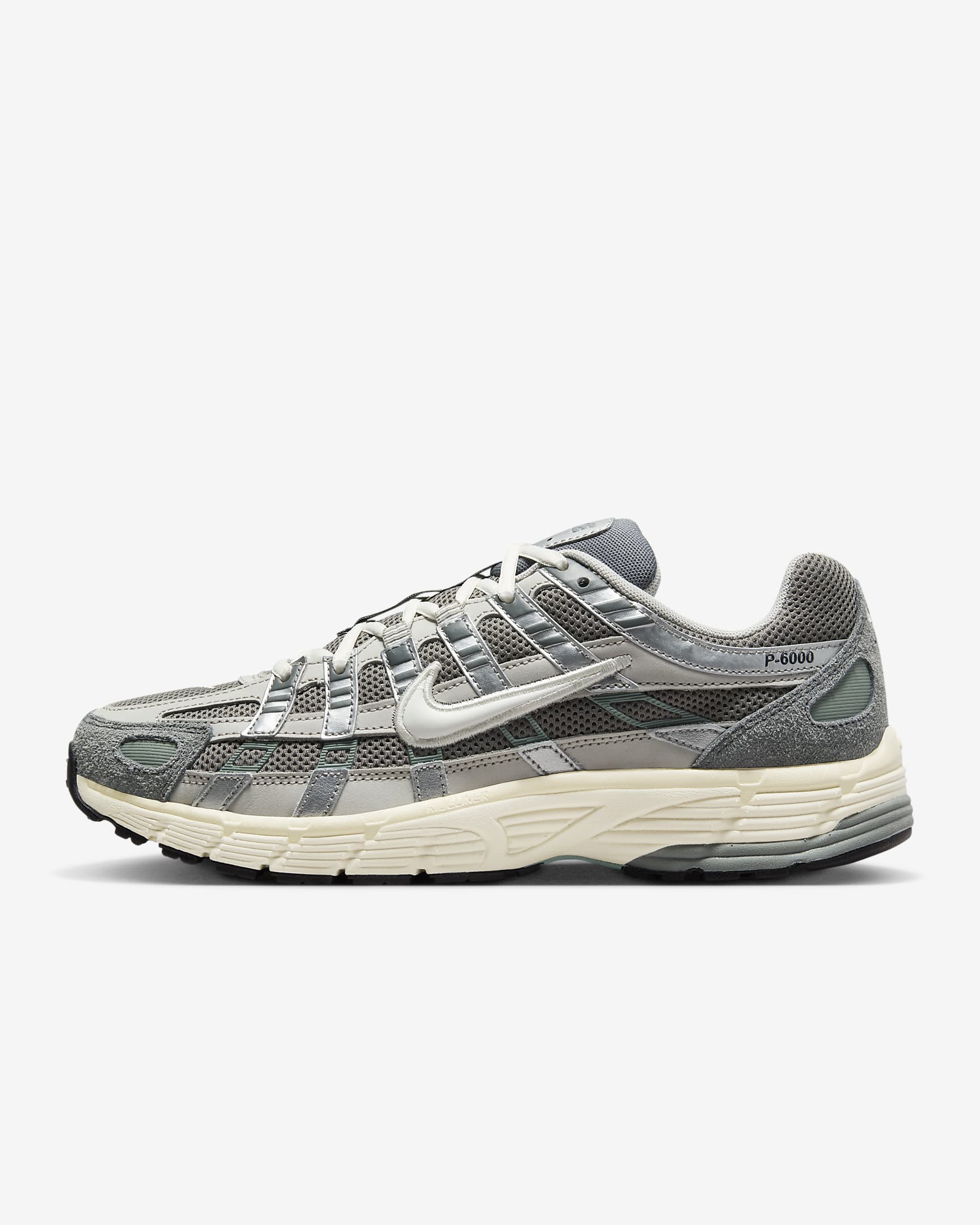 Nike P-6000 Schuh – Flat Pewter/Light Iron Ore/Metallic Silver/Weiß