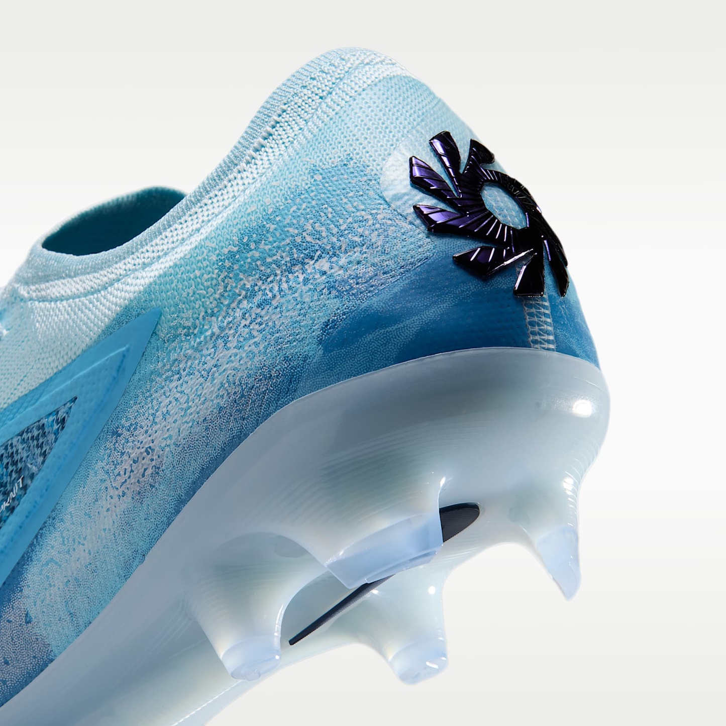 Nike Phantom 6 Low Elite "Erling Haaland" Fußballschuh für normalen Rasen – Baltic Blue/Glacier Blue/Blue Eclipse