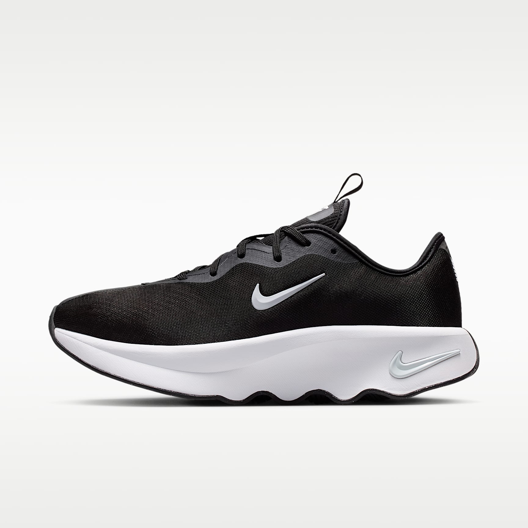 Nike Motiva 2 Walking-Schuhe (Damen) – Schwarz/Pure Platinum/Weiß