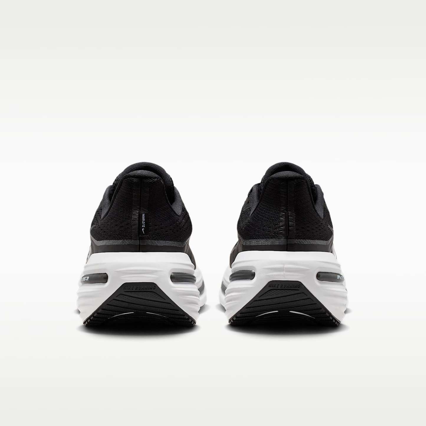 Nike Winflo 12 Straßenlaufschuh (Herren) – Schwarz/Dark Smoke Grey/Weiß