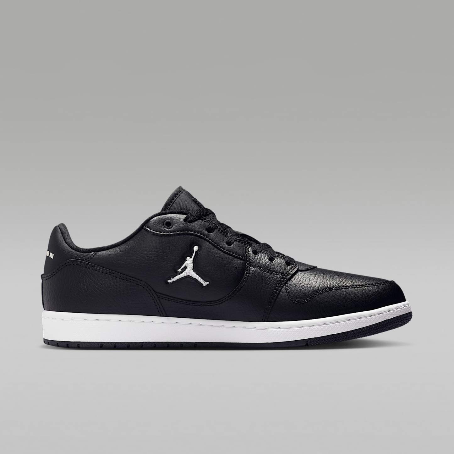 Jordan Court Connect Low Herrenschuhe – Schwarz/Weiß
