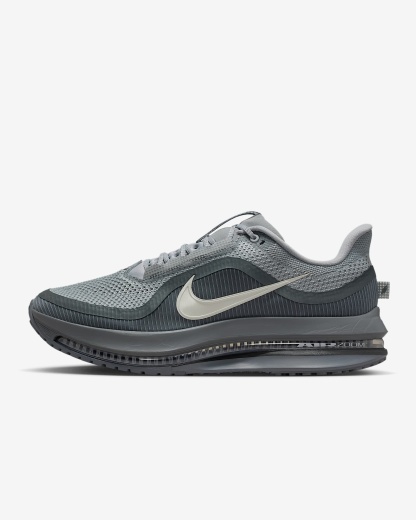 Nike Pegasus Premium Straßenlaufschuh (Herren) – Wolf Grey/Cool Grey/Anthracite/Sail