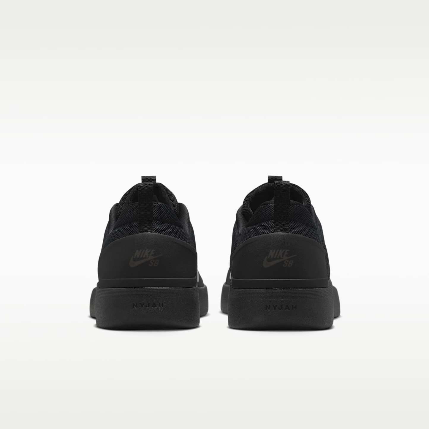 Nike SB Zoom Nyjah 4 Skateboardschuh – Schwarz/Schwarz/Weiß/Weiß