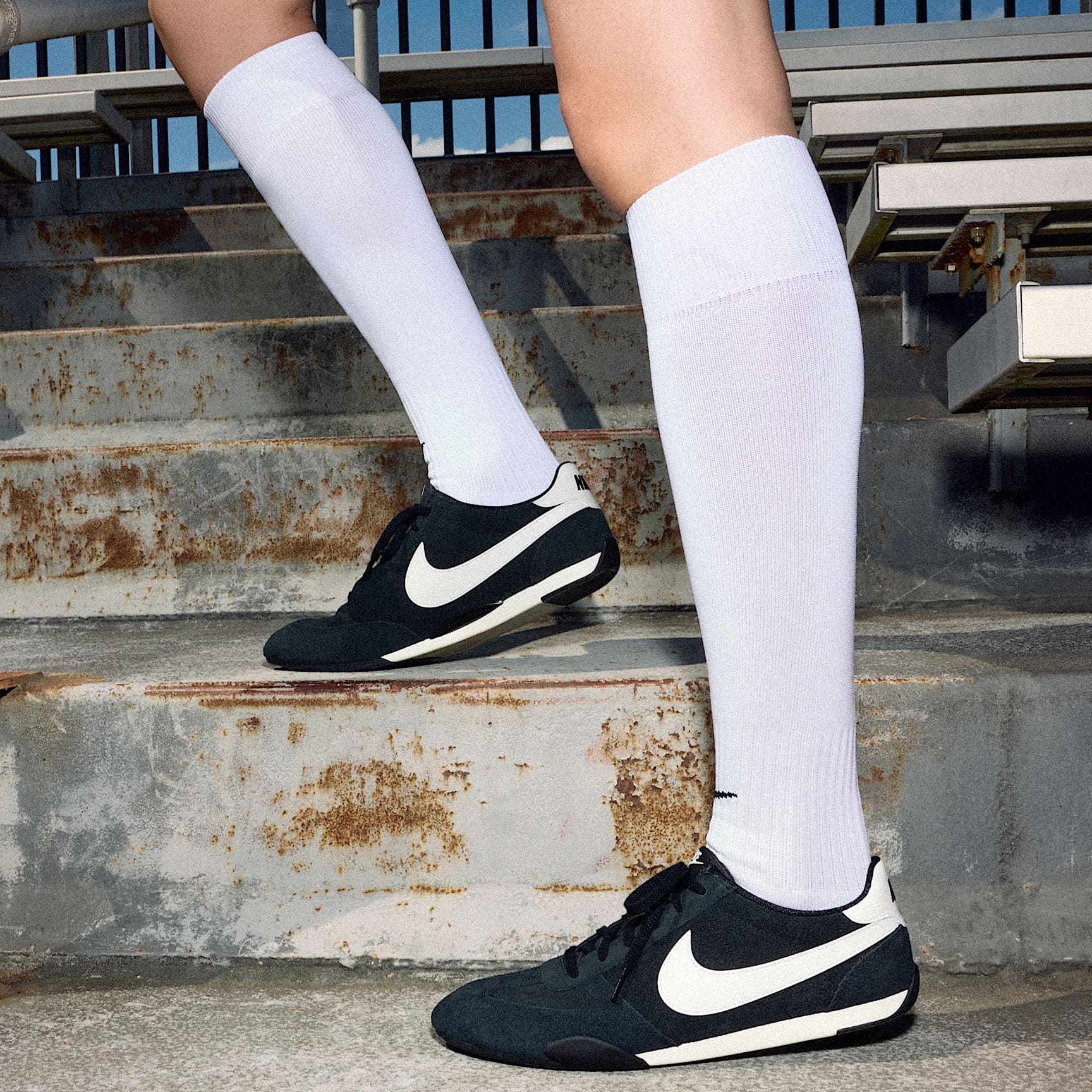 Nike Sprint Sister Schuh (Damen) – Schwarz/Sail