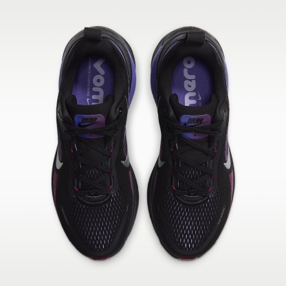 Nike Vomero 18 Straßenlaufschuh (Damen) – Schwarz/Persian Violet/True Berry/Metallic Silver