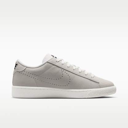 Nike Tennis Classic Damenschuh – Sail/Schwarz/Sail