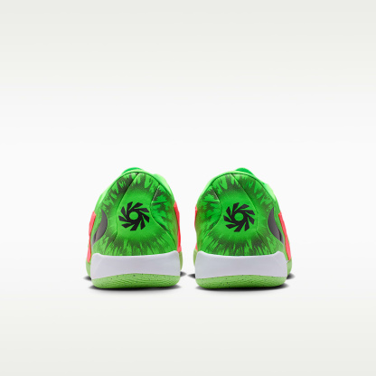 Nike Phantom 6 Low Academy "Erling Haaland" Fußballschuh für Hallen- und Hartplätze – Hot Punch/Green Strike/Schwarz
