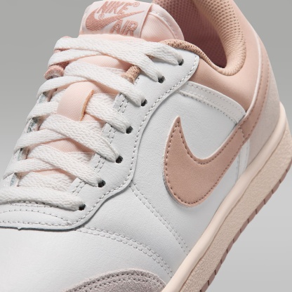 Air Jordan Skyline Low Damenschuh – Summit White/Sail/Legend Medium Brown