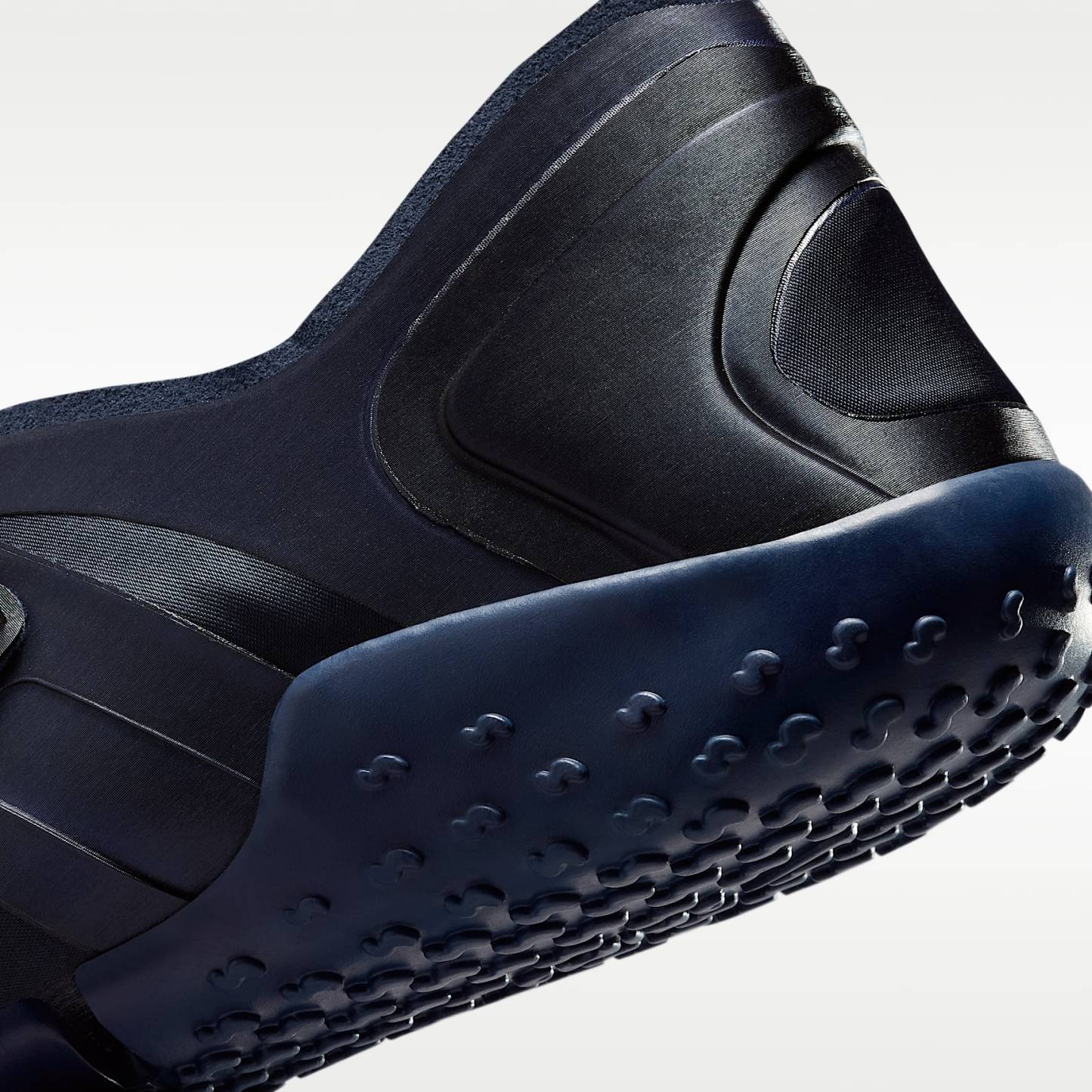 NikeSKIMS Rift Satin Schuh (Damen) – Marineblau/NSKM Obsidian/Obsidian