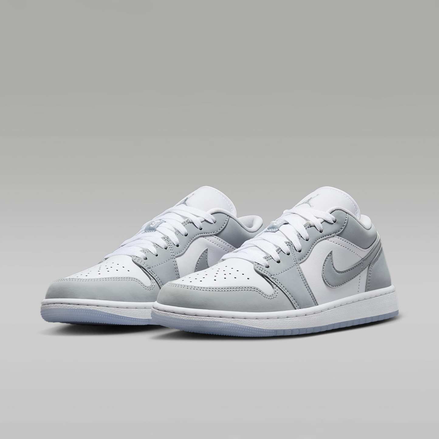 Air Jordan 1 Low Damenschuh – Weiß/Aluminum/Wolf Grey