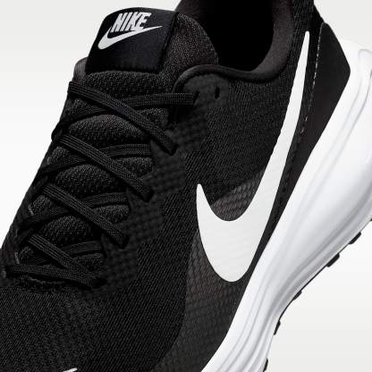 Nike Revolution 8 Straßenlaufschuh (Herren) – Schwarz/Schwarz/Weiß
