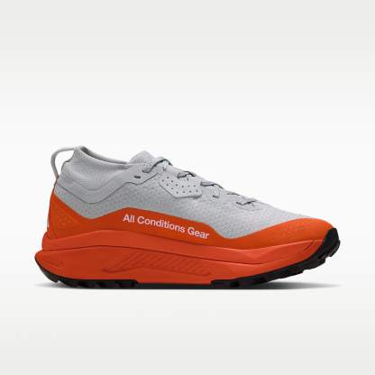 ACG Zegama Trail GORE-TEX wasserdichter Traillaufschuh (Damen) – Light Silver/Safety Orange/Schwarz/Summit White
