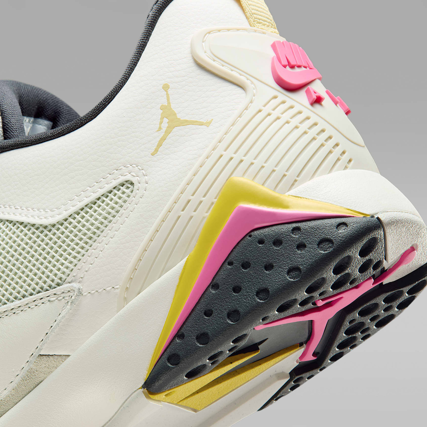 Air Jordan MVP 92 Schuh (Herren) – Sail/Sea Glass/Bright Citron/Pinksicle