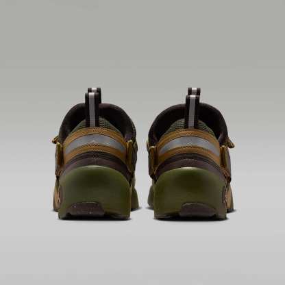 Jordan Trunner LX Schuh (Damen) – Brown Kelp/Cargo Khaki/Velvet Brown/Wild Mango