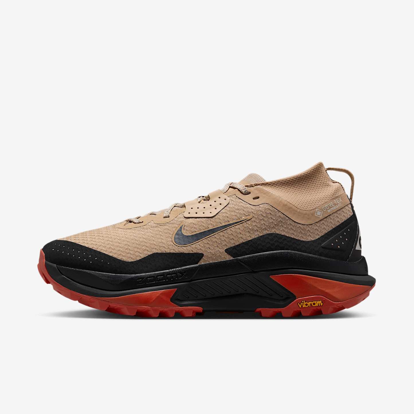 ACG Zegama Trail GORE-TEX wasserdichter Traillaufschuh (Herren) – Linen/Light Crimson/Light Orewood Brown/Schwarz