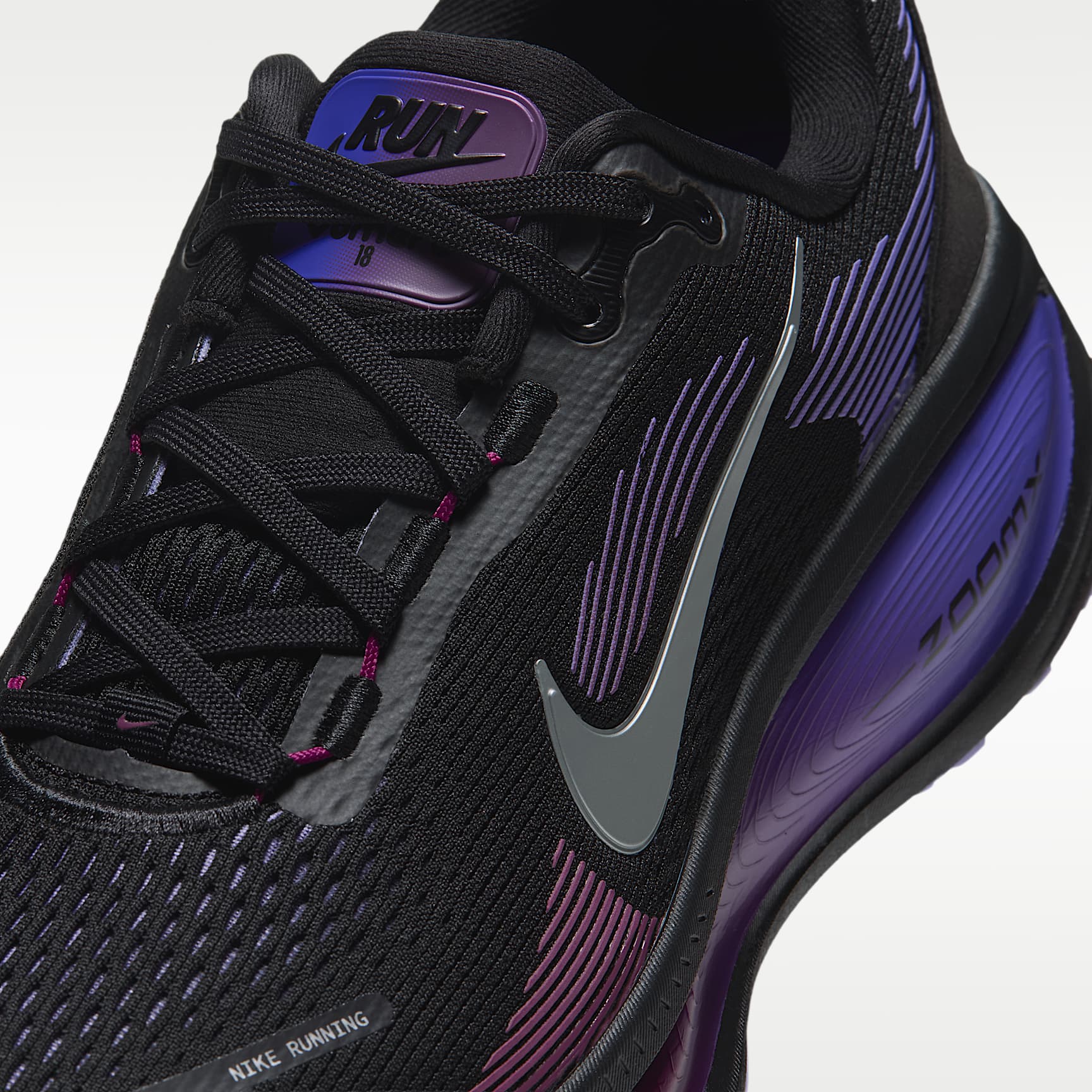 Nike Vomero 18 Straßenlaufschuh (Damen) – Schwarz/Persian Violet/True Berry/Metallic Silver