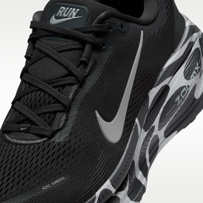 Nike Vomero 18 Straßenlaufschuh (Herren) – Anthracite/Cannon/Metallic Silver/Reflect Silver