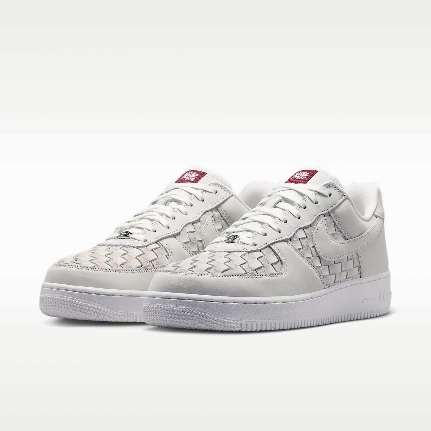 Nike Air Force 1 Low Retro Premium Schuh (Herren) – Summit White/Team Red/Metallic Silver/Summit White