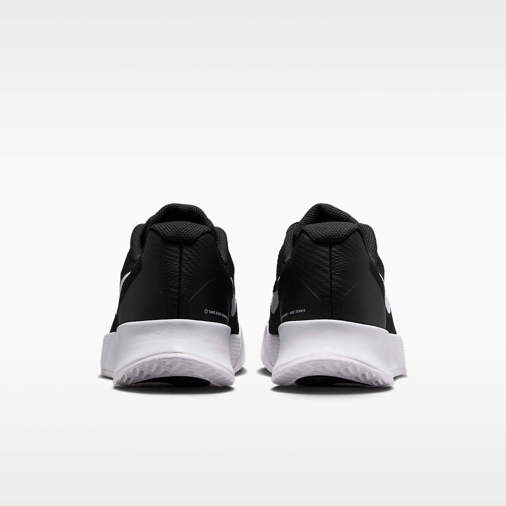 Nike Vapor Lite 3 Clay Court Tennisschuh (Damen) – Schwarz/Weiß