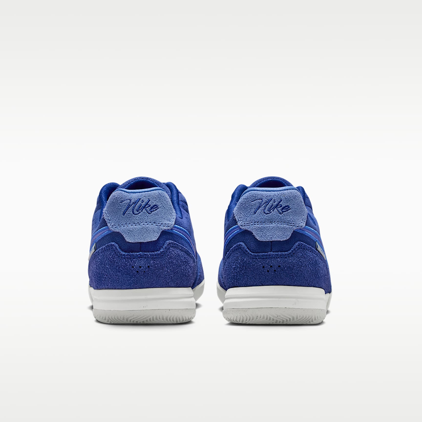 Nike Tiempo Streetgato PRM Low-Top-Fußballschuh für Hallen- und Hartplätze – Deep Royal Blue/Blue Crystal/Polar