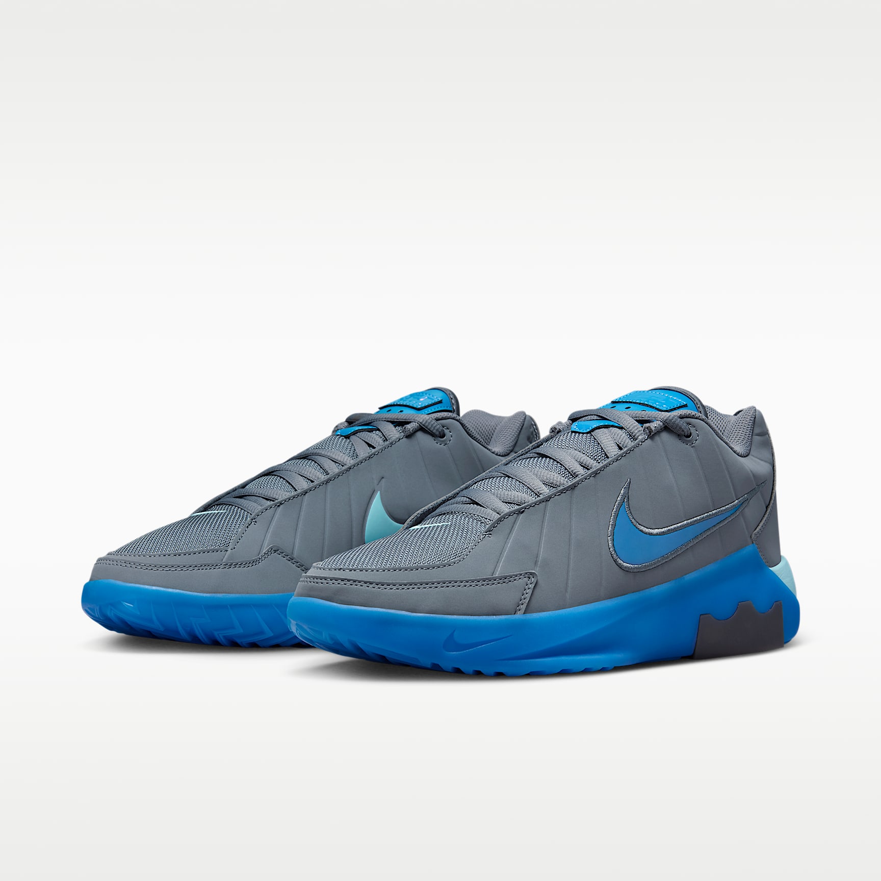 LeBron Witness 9 Basketballschuh – Cool Grey/Glacier Ice/Glacier Ice/Aurora Blue