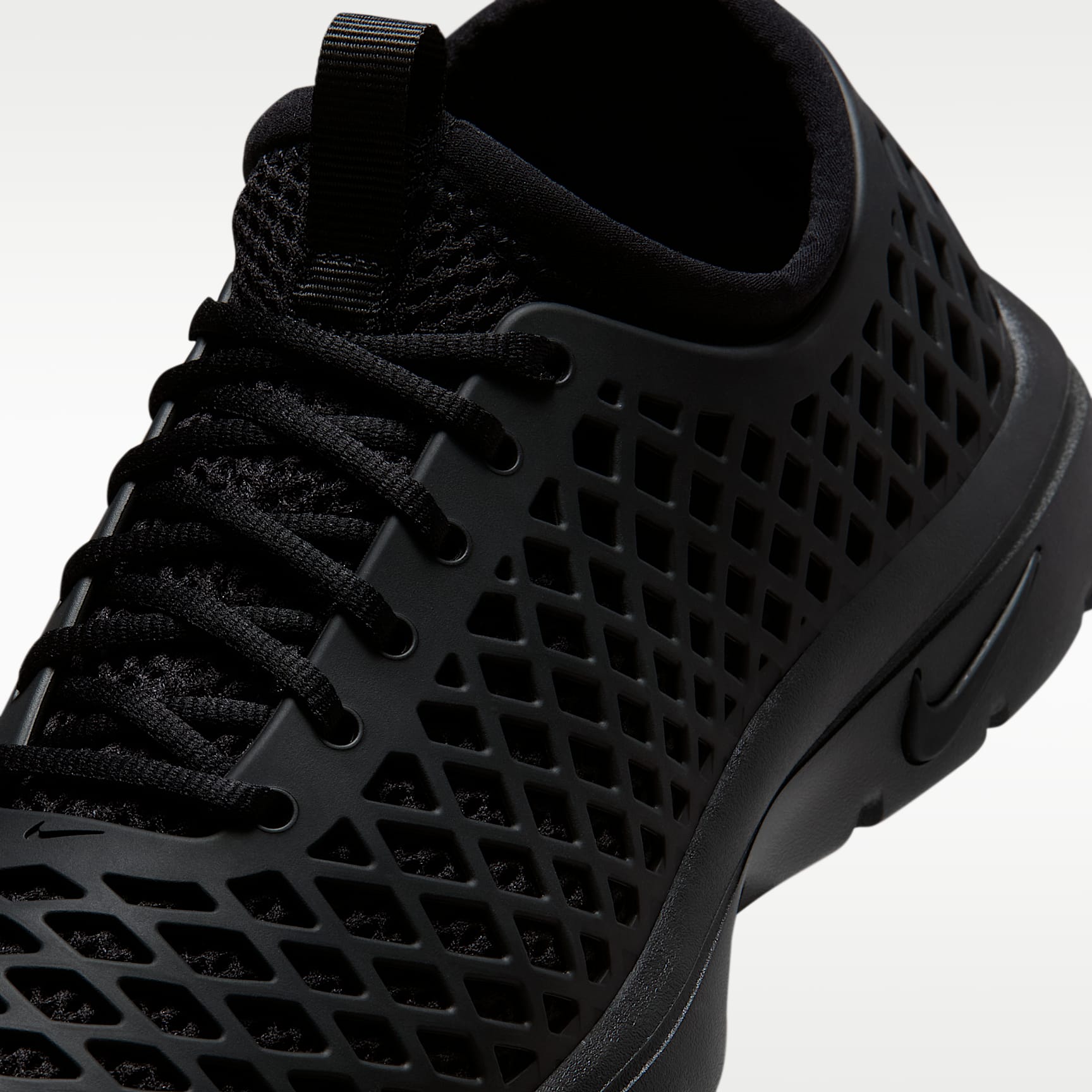 Nike Rejuven8 Run SP Schuh (Damen) – Schwarz/Sail/Schwarz