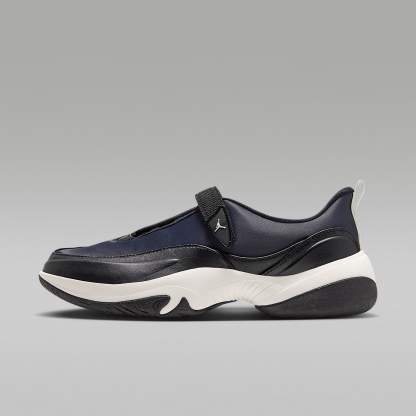 Jordan Pointe Schuh (Damen) – Schwarz/Sail