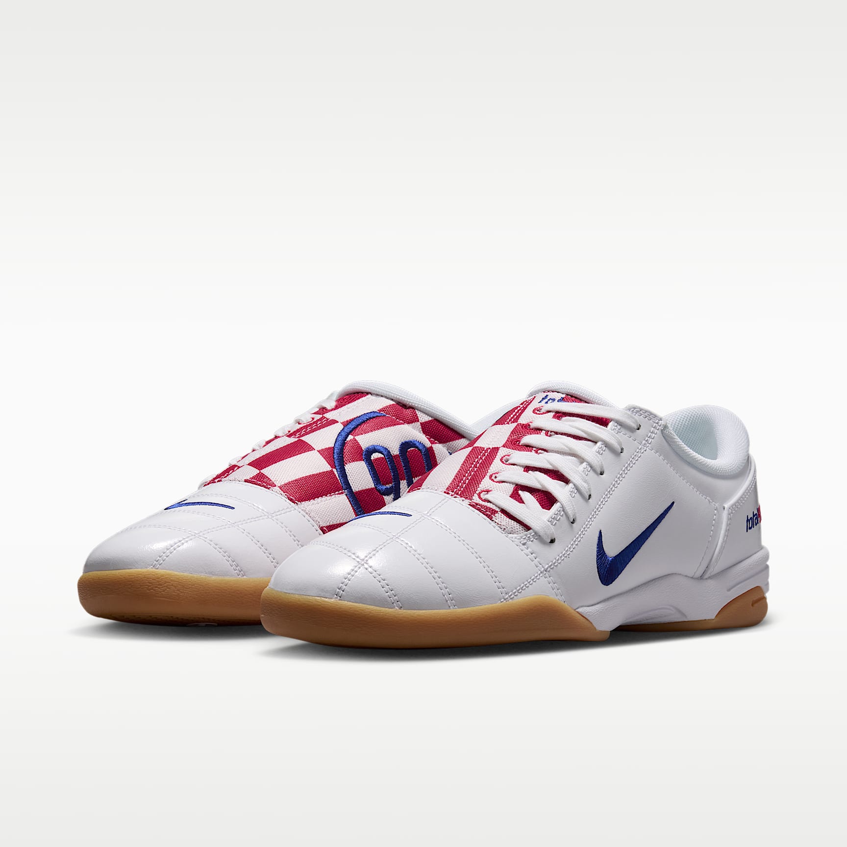 Nike Total 90 Checkered Herrenschuh – Weiß/University Red/Gum Yellow/Deep Royal Blue