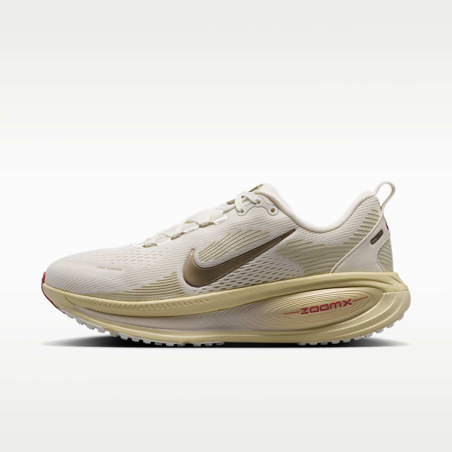 Nike Vomero 18 Straßenlaufschuh (Damen) – Sail/Light Khaki/Filbert/Metallic Gold Grain