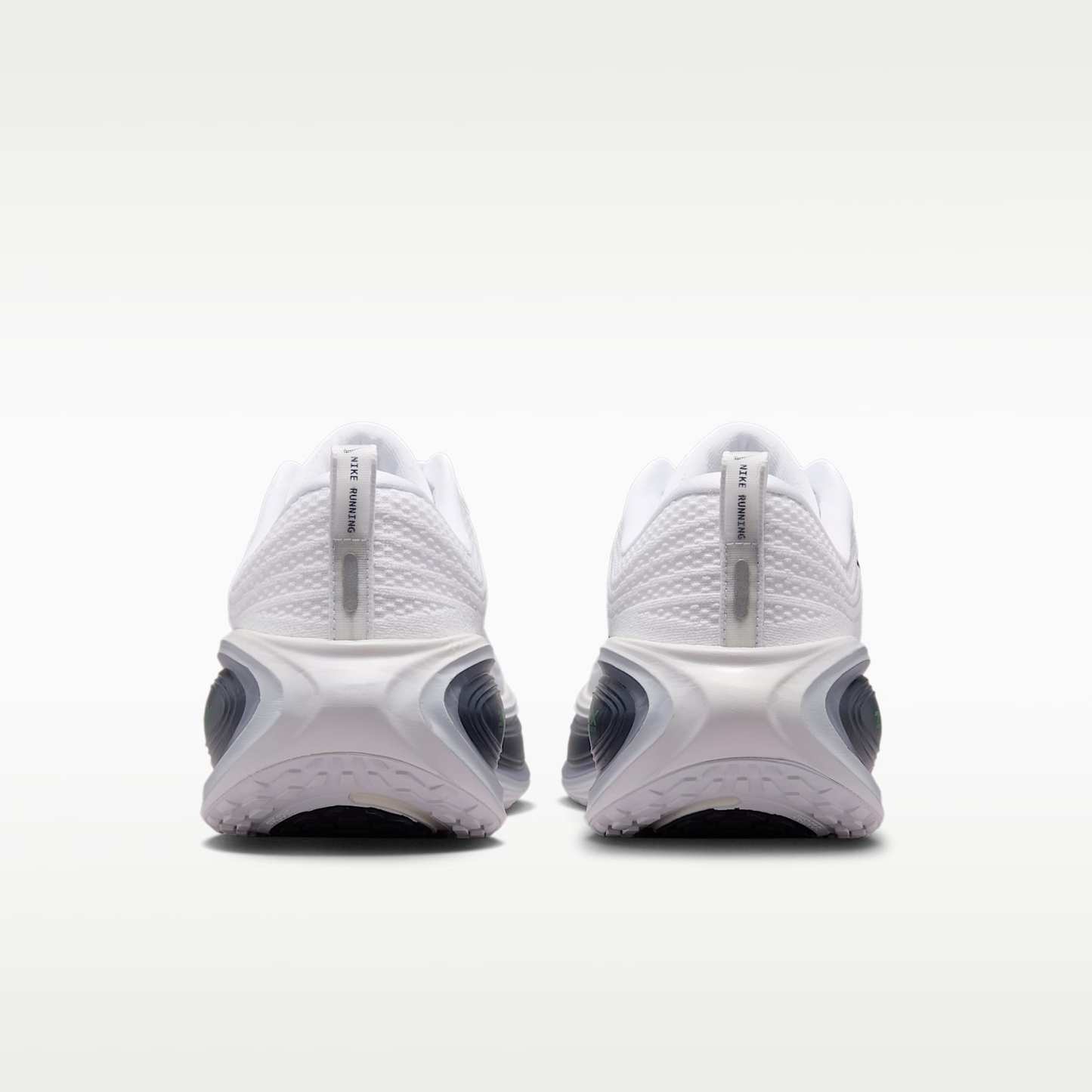 Nike Vomero Plus Straßenlaufschuh (Herren) – Weiß/Green Spark/World Indigo/Midnight Navy