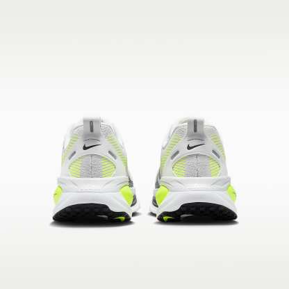 Nike Vomero 18 Straßenlaufschuh (Herren) – Photon Dust/Volt/Schwarz