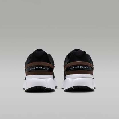 Jordan Trunner Flow Damenschuhe – Schwarz/Cacao Wow/Cacao Wow/Weiß