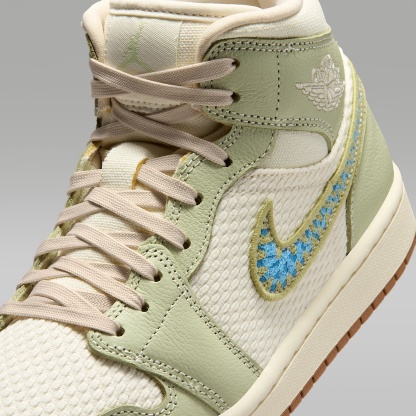 Air Jordan 1 Mid SE Schuh (Damen) – Olive Aura/Lawn/University Blue/Pearl White