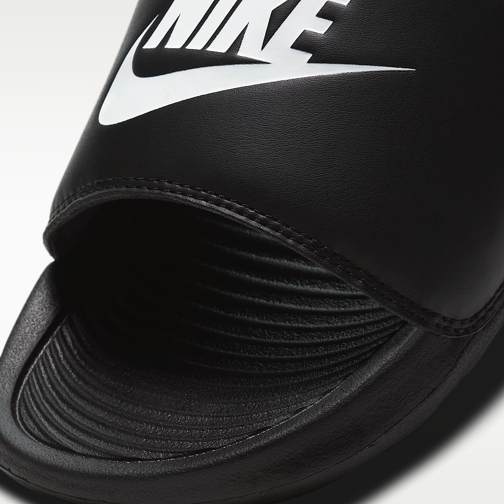 Nike Victori One Damen-Badeslipper – Schwarz/Schwarz/Weiß
