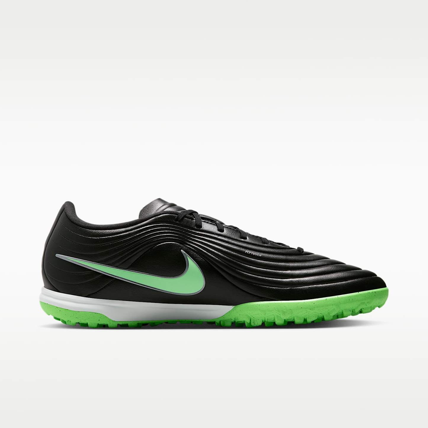 Nike Tiempo Maestro Academy Low-Top-Fußballschuh für Turf – Schwarz/Schwarz/Illusion Green