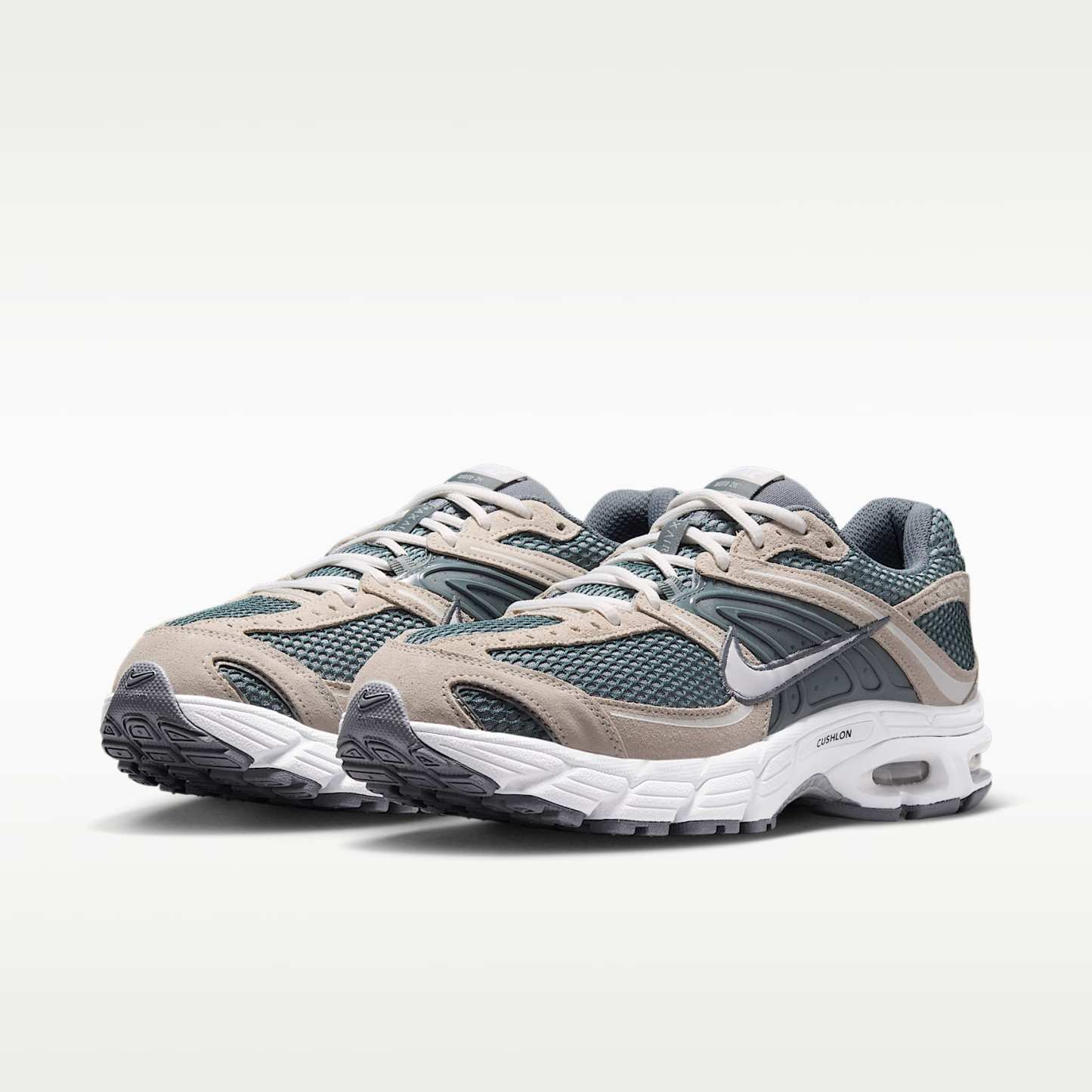 Nike Air Max Moto 2K Schuh (Herren) – Cool Grey/Photon Dust/Wolf Grey/Weiß