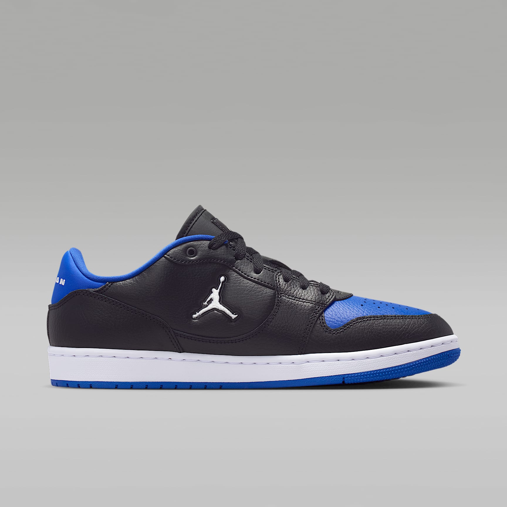 Jordan Court Connect Low Herrenschuhe – Schwarz/Game Royal/Weiß