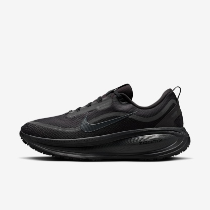 Nike Vomero 18 GORE-TEX wasserdichter Straßenlaufschuh mit reflektierenden Akzenten (Herren) – Schwarz/Anthracite