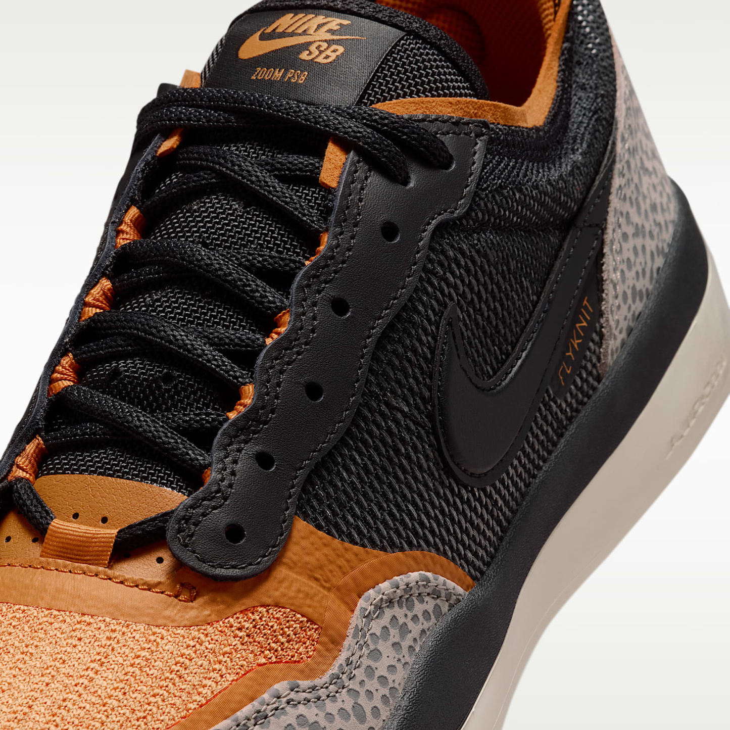 Nike SB PS8 Skaterschuh – Cobblestone/Monarch/Light Orewood Brown/Schwarz