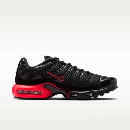 Nike Air Max Plus Schuh (Herren) – Schwarz/Bright Crimson/Schwarz/Schwarz