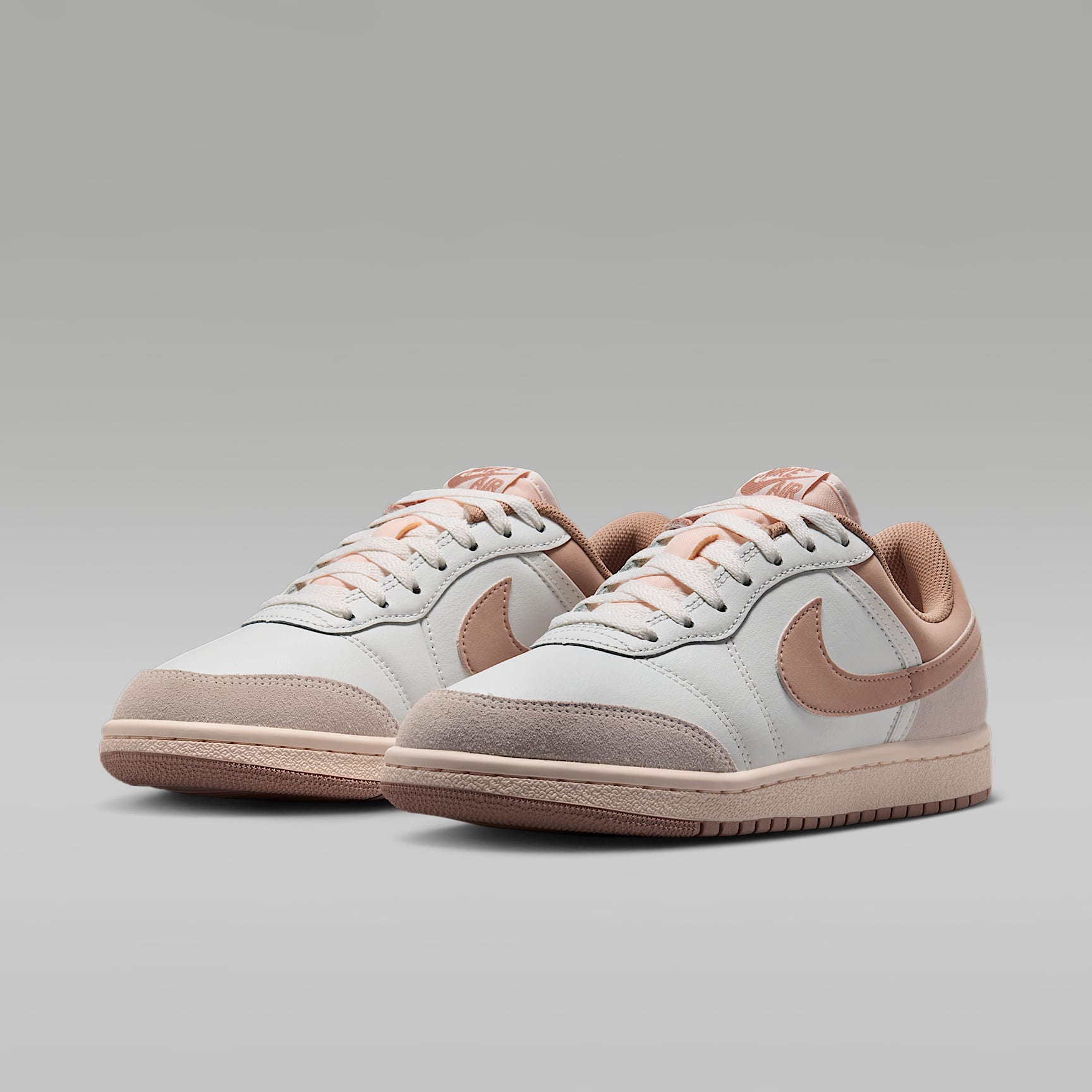Air Jordan Skyline Low Damenschuh – Summit White/Sail/Legend Medium Brown