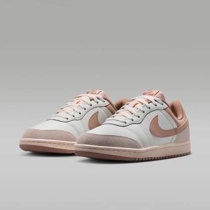 Air Jordan Skyline Low Damenschuh – Summit White/Sail/Legend Medium Brown