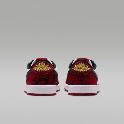 Air Jordan 1 Retro Low OG "Garden" Schuh (Herren) – Schwarz/Summit White/Laser Fuchsia/Varsity Red