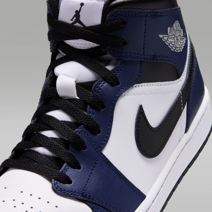 Air Jordan 1 Mid Herrenschuh – Weiß/College Navy/Weiß/Tech Grey