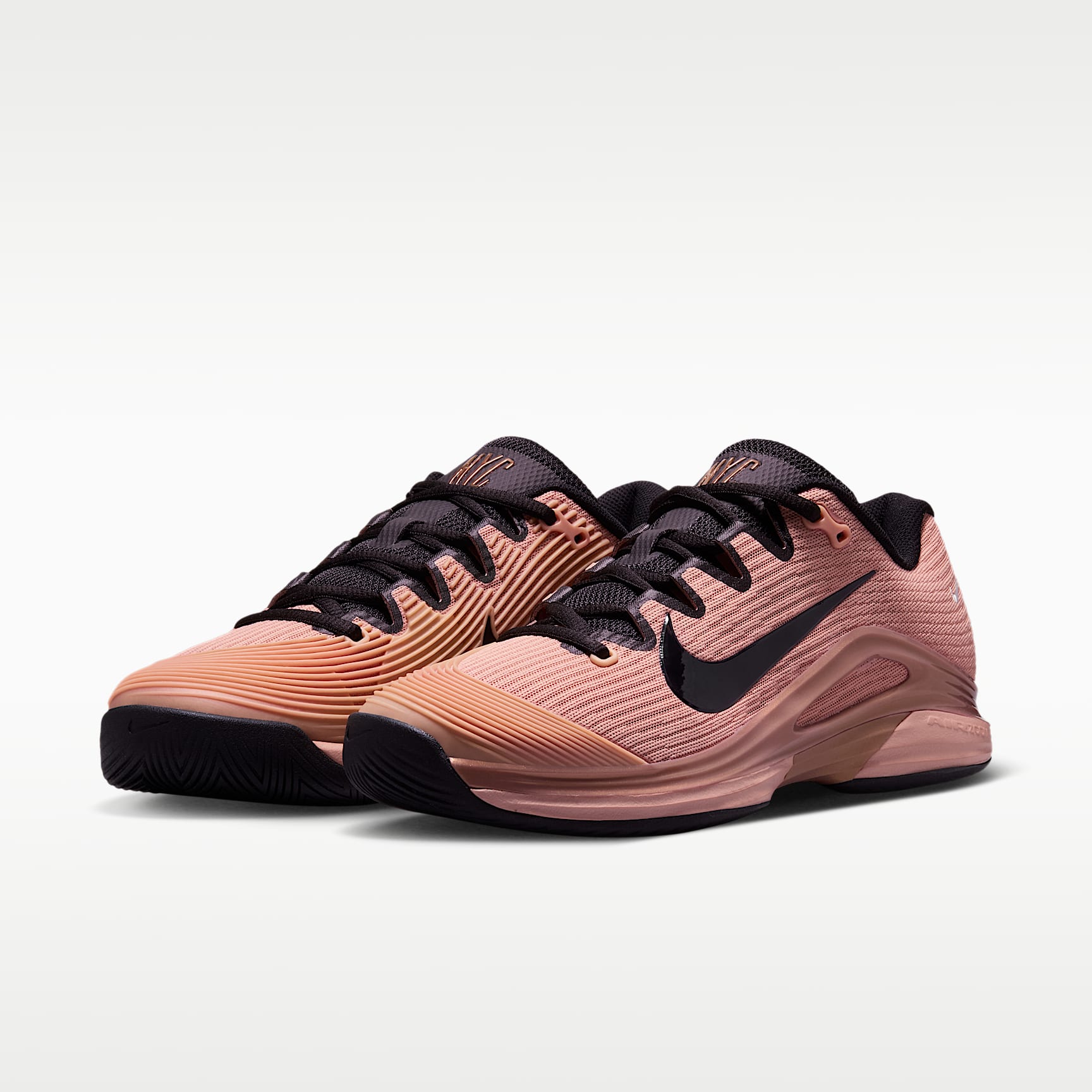 Nike Vapor 12 PRM Tennisschuh für Hartplätze (Damen) – Metallic Red Bronze/Pure Platinum/Schwarz