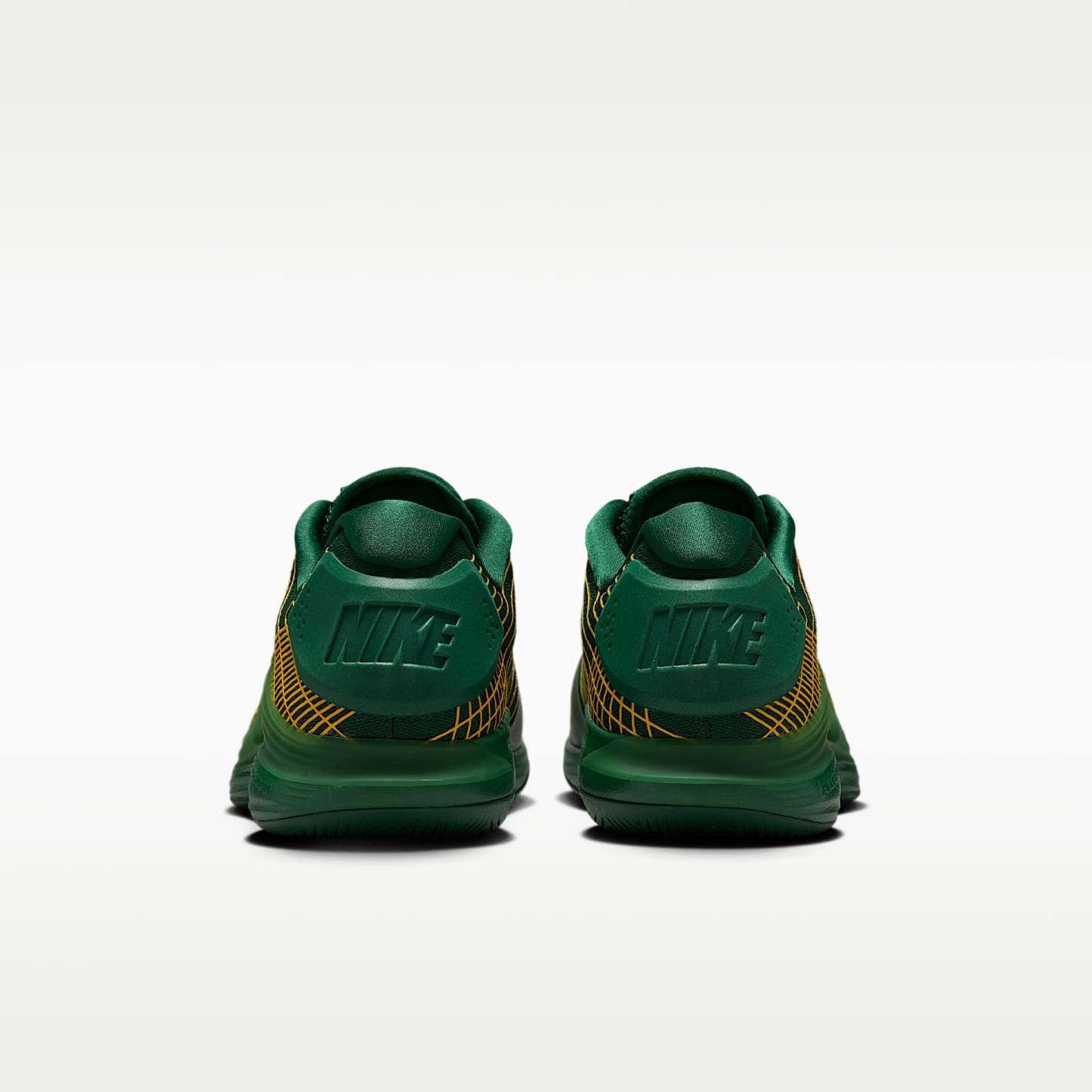 Nike Vapor 12 Hypersmash Tennisschuh für Hartplätze (Herren) – Gorge Green/University Red/University Gold/Weiß