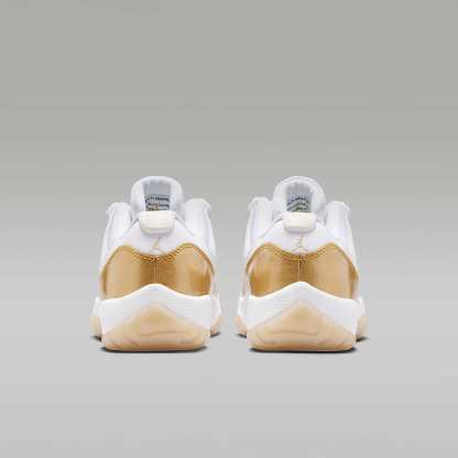 Air Jordan 11 Low "Mother's Day" Schuh (Damen) – Weiß/Team Gold/Metallic Gold