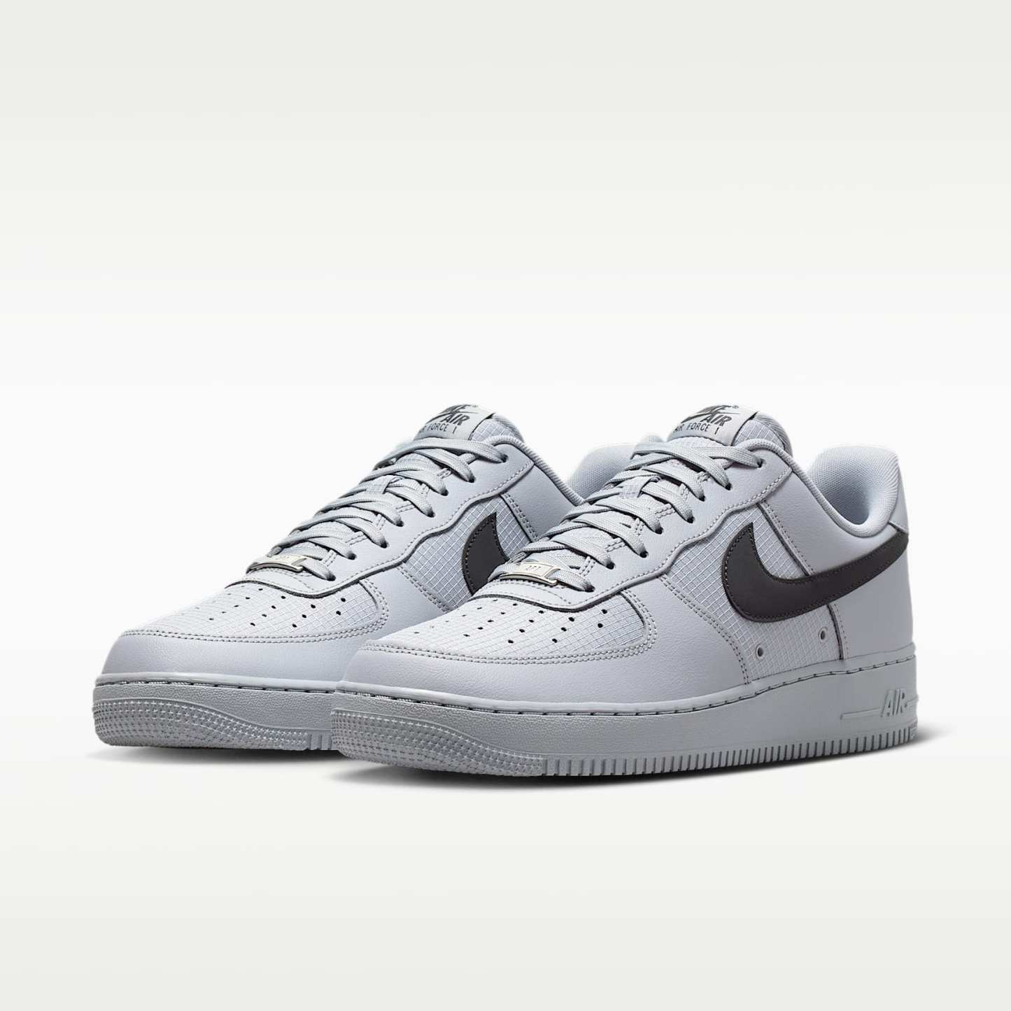 Nike Air Force 1 '07 LV8 Schuh (Herren) – Wolf Grey/Wolf Grey/Dark Smoke Grey